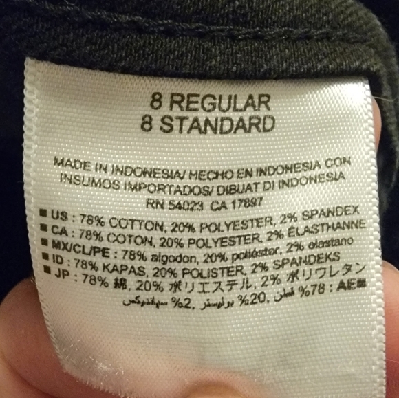 ✨️2/$20 Old Navy Mid-Rise Super Skinny Black Jeans Size 8 Regular - Picture 5 of 5